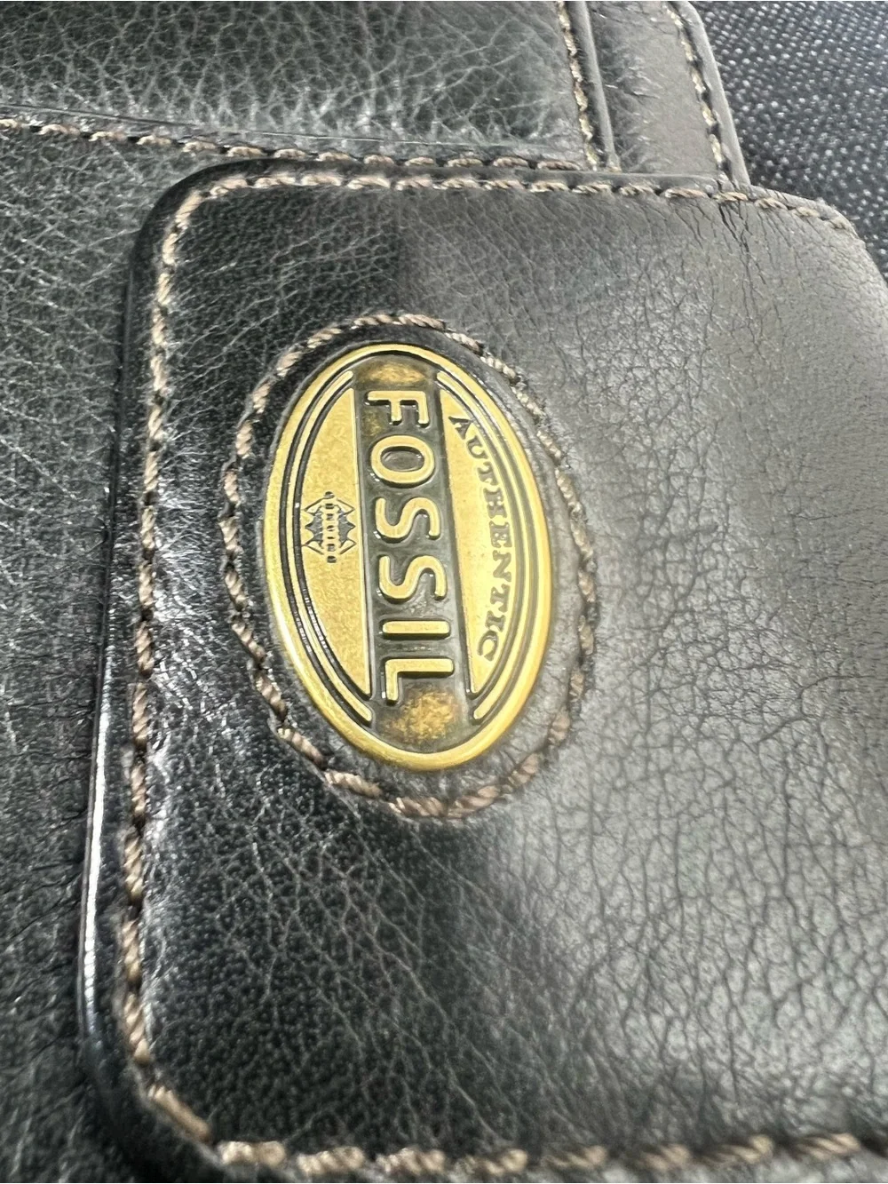 Fossil Women’s Wallet Explorer Black Leather Button and Zip & Snap Card Holder